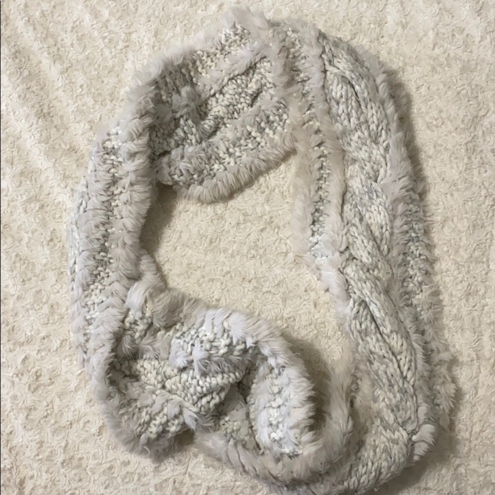 Fur knit scarf